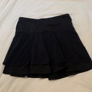 IVIVVA by Lululemon Black Ruffled Skirt with Spandex Size 10.